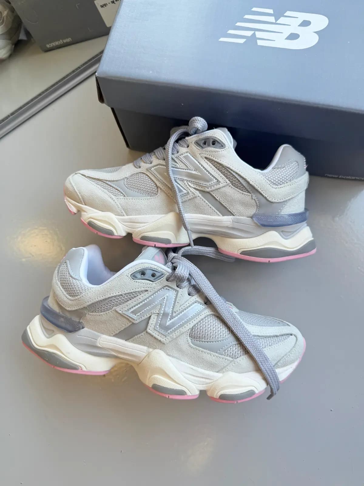 New Balance 9060 Cinza Danone Couro Legitimo Premium Nacional