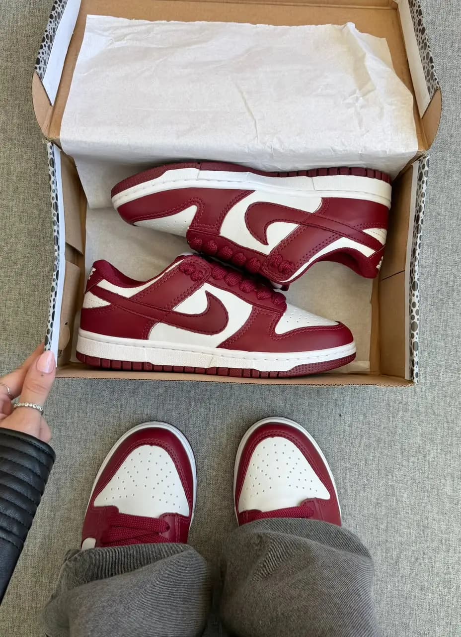 Nike Dunk SB Low Pro Bordô Prime