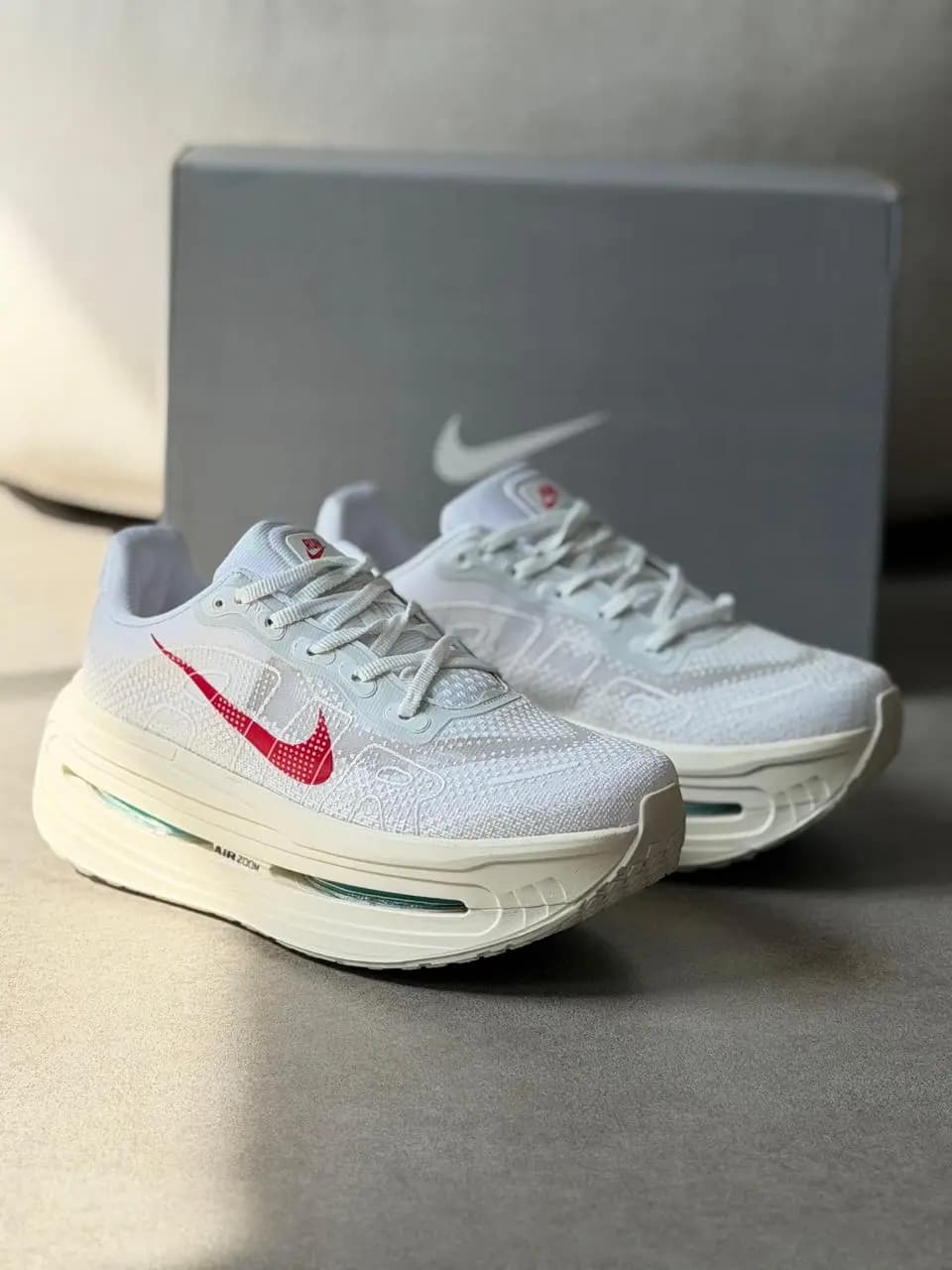 Nike Vomero Branco Vermelho Premium Vietnã