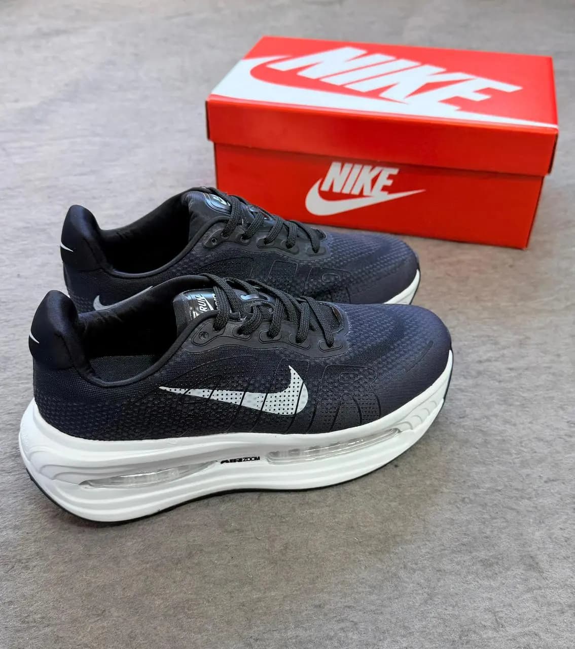 Nike Vomero Branco Preto Premium Vietnã