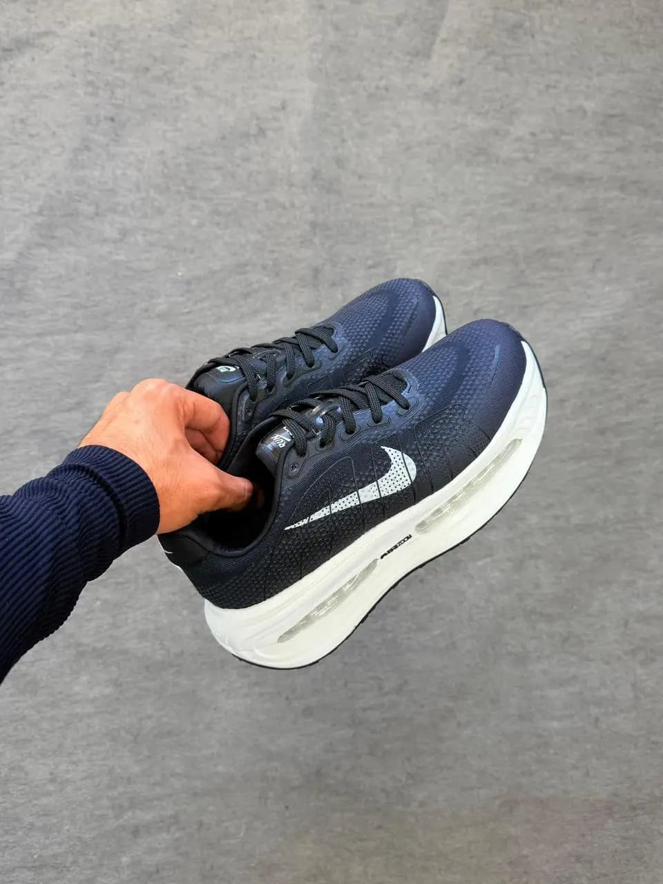 Nike Vomero Branco Preto Premium Vietnã