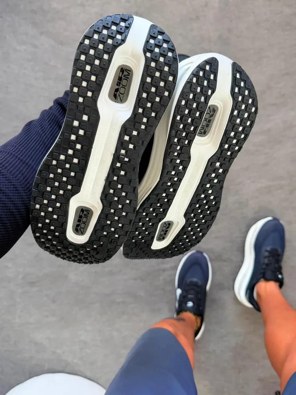 Nike Vomero Branco Preto Premium Vietnã