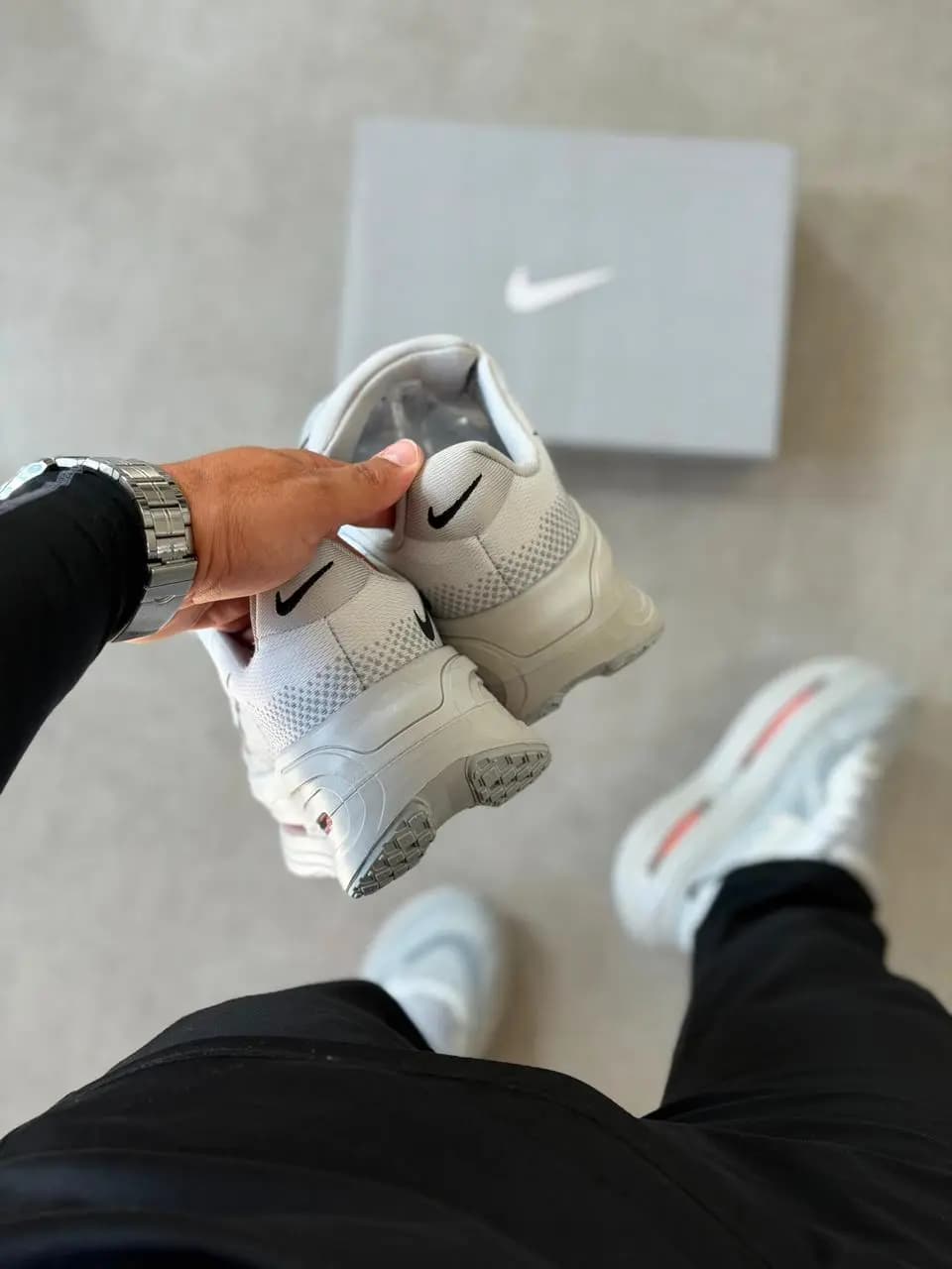 Nike Vomero Cinza Laranja Premium Vietnã