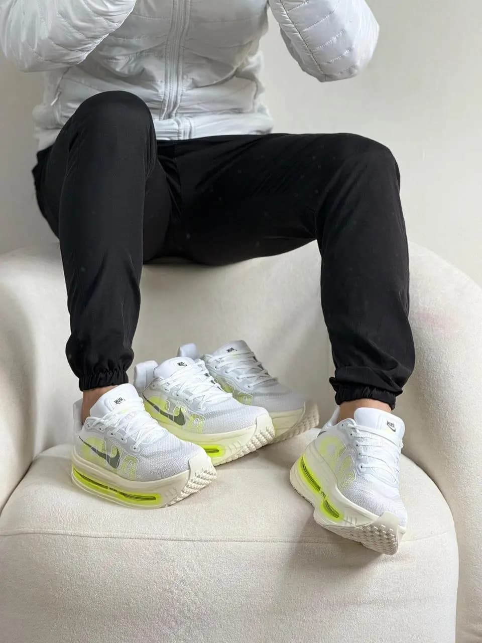Nike Vomero Branco Limão Premium Vietnã