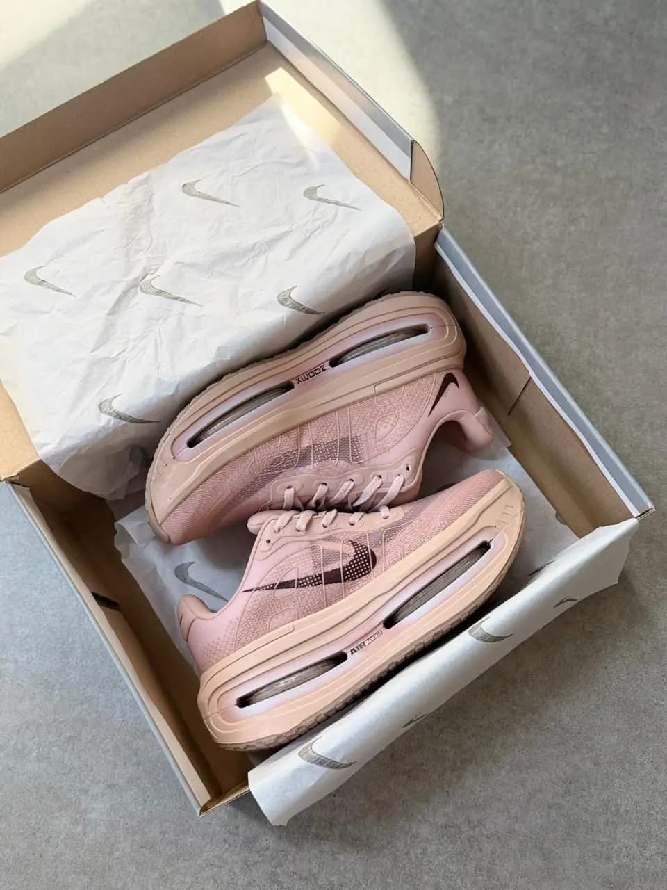 Nike Vomero Rosê Premium Vietnã