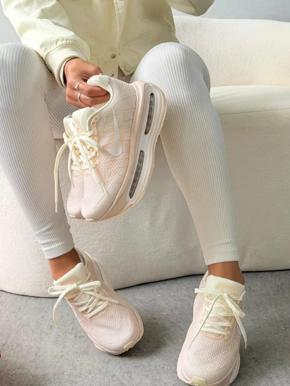 Nike Vomero Nude Premium Vietnã