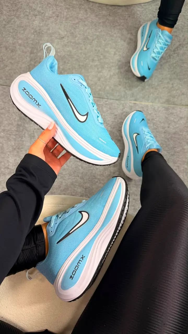 Nike Vomero Azul BB Luxo