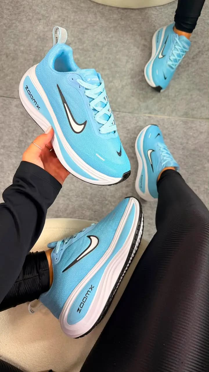 Nike Vomero Azul BB Luxo