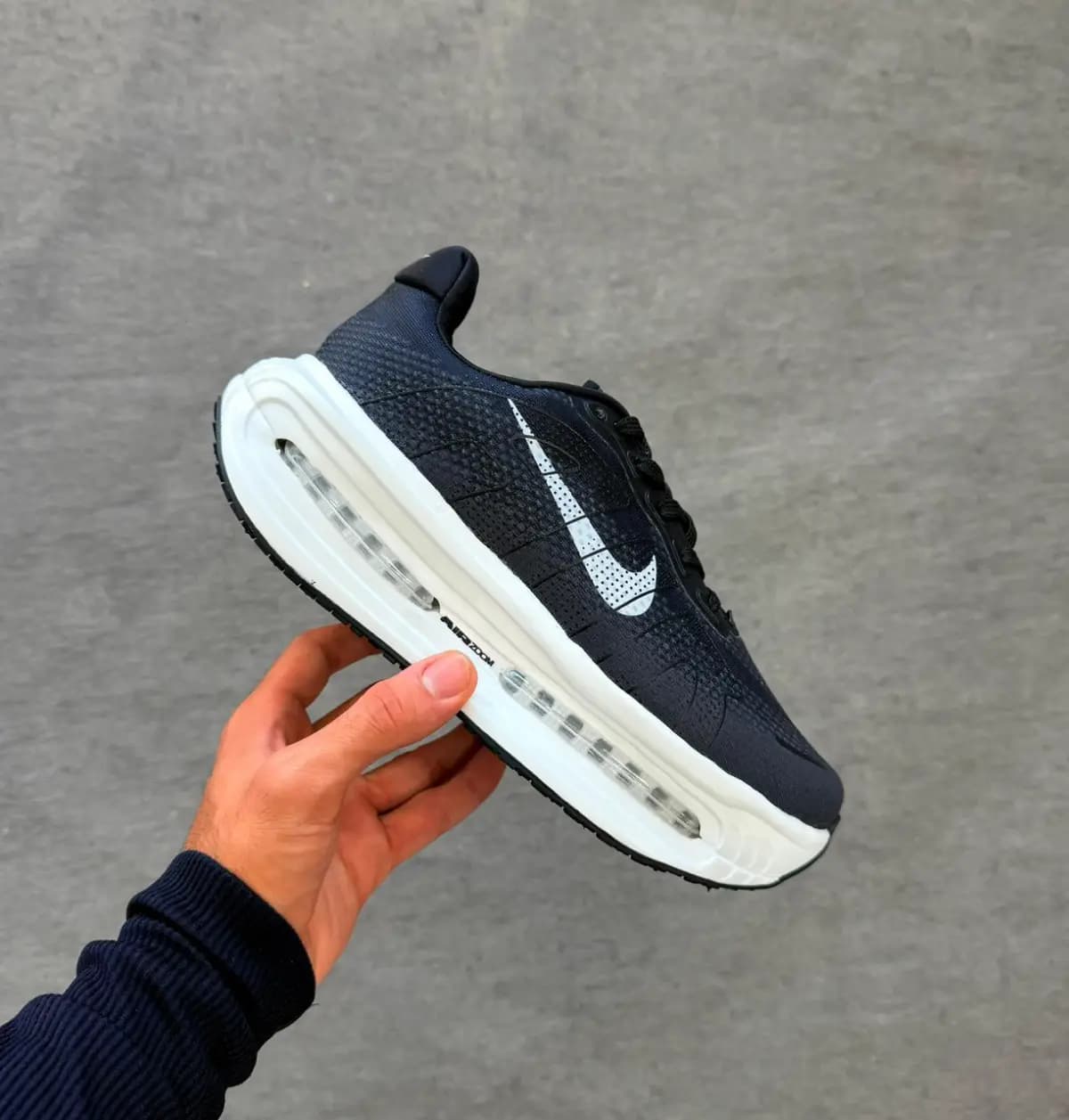Nike Vomero Branco Preto Premium Vietnã